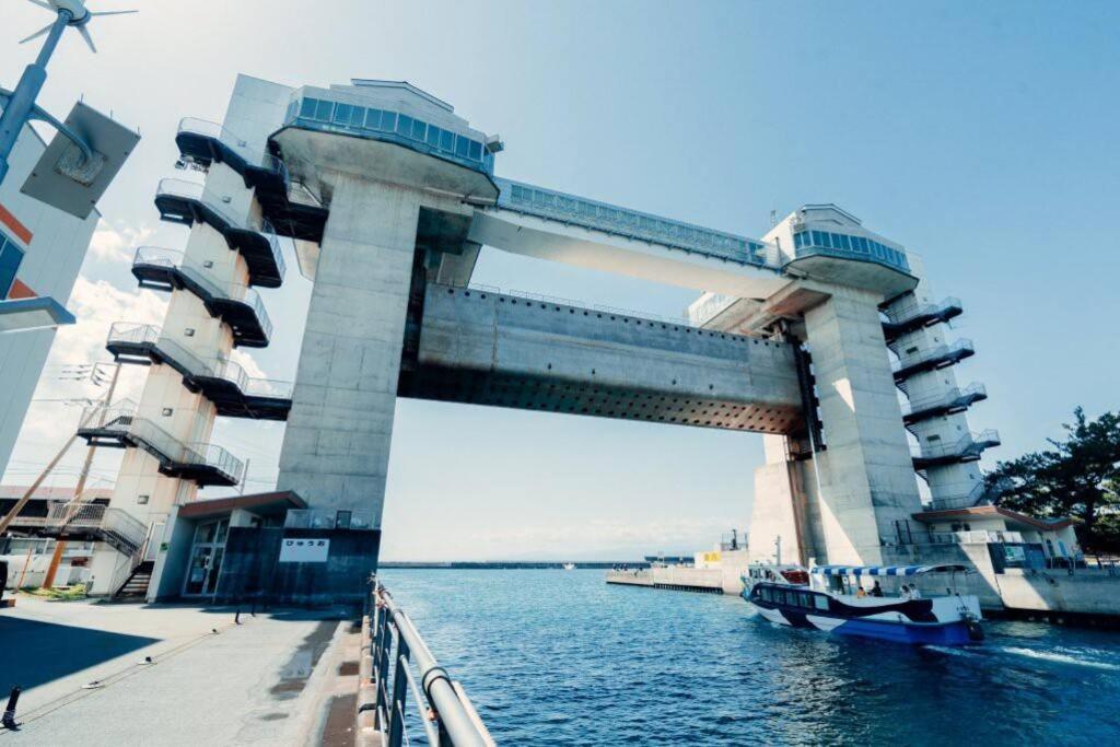 御浜岬の至福を一身に味わう 一軒家貸切宿で贅沢なバーベキューを楽しみながら夕陽に染まる戸田湾の美しさを満喫 Нумадзу Екстер'єр фото